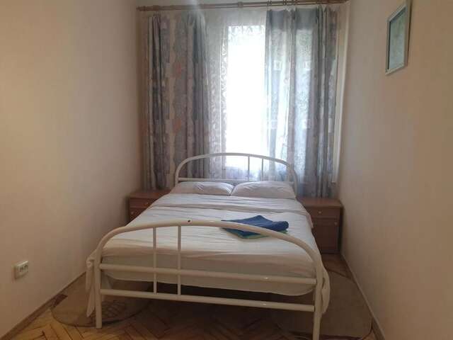 Апартаменты Apartment Gospitalna Street 2 Киев-16